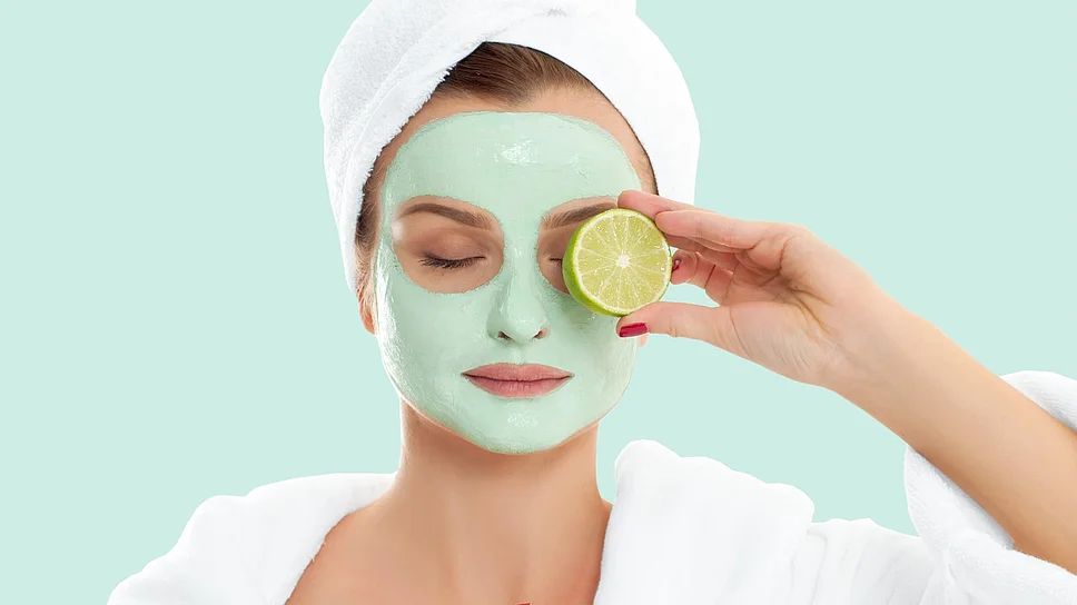 Frau Gesichtsmaske Gesichtspeeling DIY-Maske Fruchtsäurepeeling