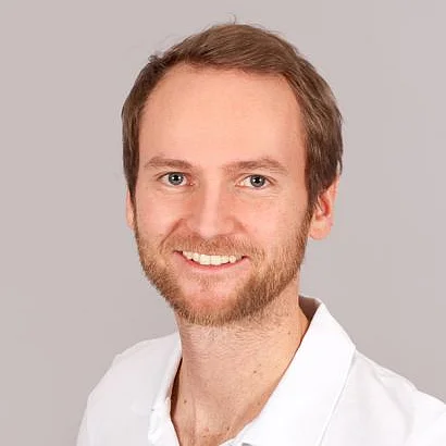 Dr. Alex J. Kilbertus Dermatologe Linz Kepler Universität