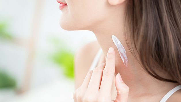 Hals Dekollete Hautpflege