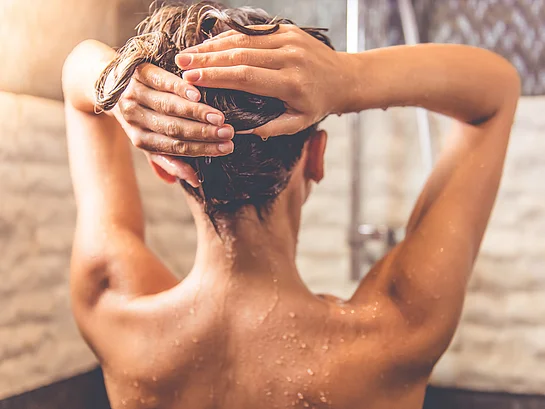Shampoo Haarewaschen Haare Schuppen Kopfhaut