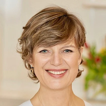 Dr. Moser