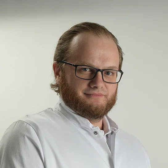 Dr Julian Umlauft Dermatologe