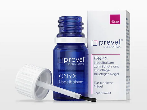 Onyx Nagellösung hilft bei brüchigen Nägeln