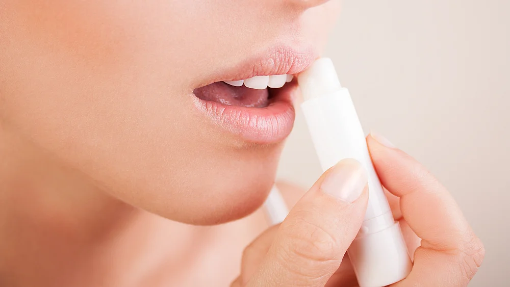 Lippenpflege trockene Lippen richtig pflegen