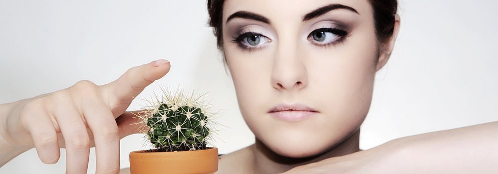 empfindliche Haut Frau Kaktus sensible Haut Hautpflege Hautcreme