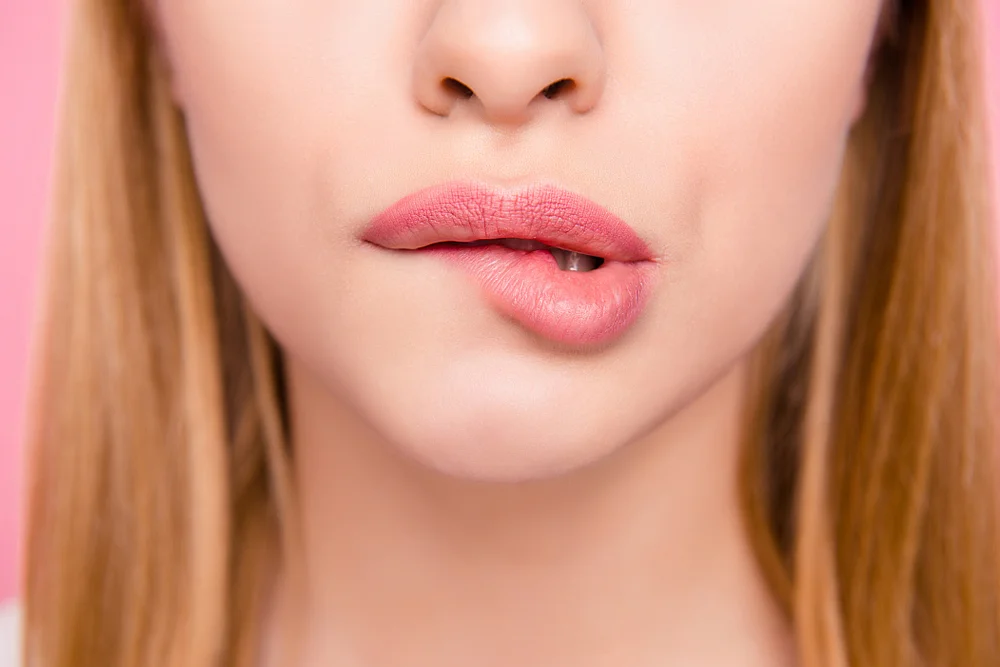 Fieberblase Herpes Lippe richtig behandeln